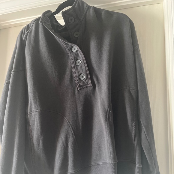 Half button up sweater - Picture 1 of 1